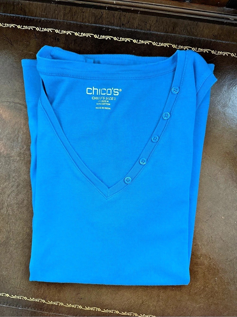 Chico's Women's Blue Button Front V-Neck Top Like New